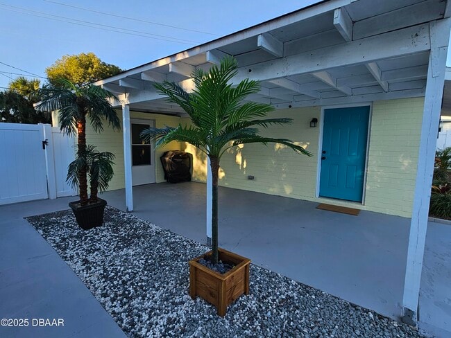 Building Photo - 62 Rivershore Dr