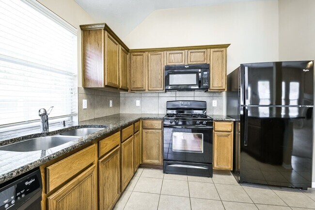 Photo - 3951 Eastland Lake Dr