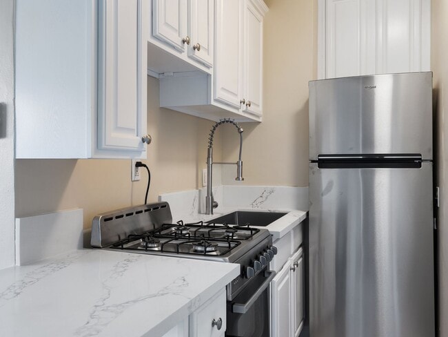 Photo - 1620 E Appleton St Unidad 04