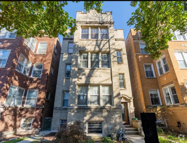 Building Photo - 6513 N Bosworth Ave Rental