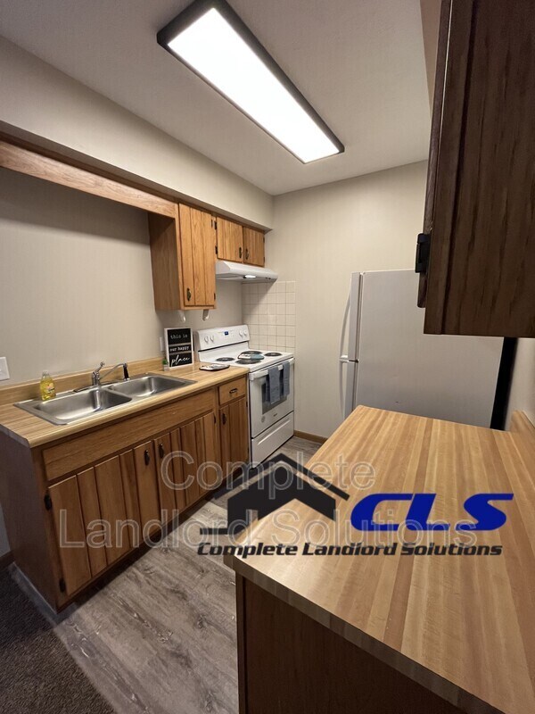 Photo - 1742 E Morgan Dr