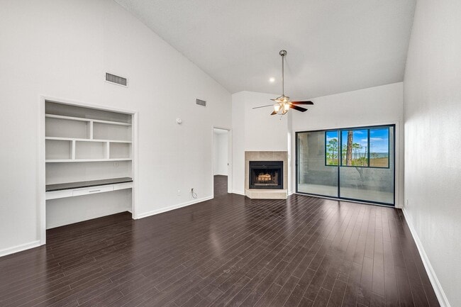 Building Photo - 8983 Heron Walk Dr Unit # 8983