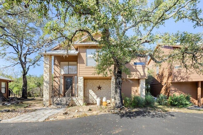 Photo - 108 Courtside Cir