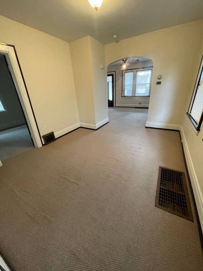 Photo - 1053-1055 W 25th St Unit 1st Floor