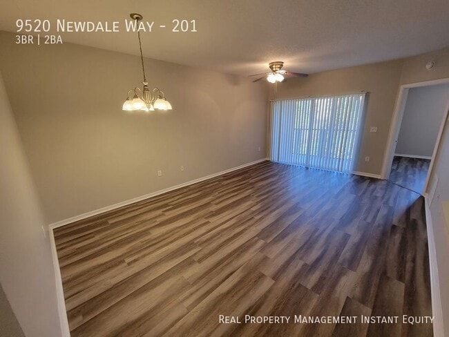 Photo - 9520 Newdale Way Unit 201