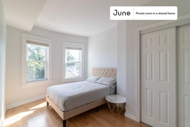 Private bedroom in 3 bed/2 bath Home - Private bedroom in 3 bed/2 bath Home