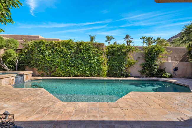 76895 Avenida Fernando