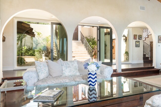 Photo - 3504 Coast View Dr