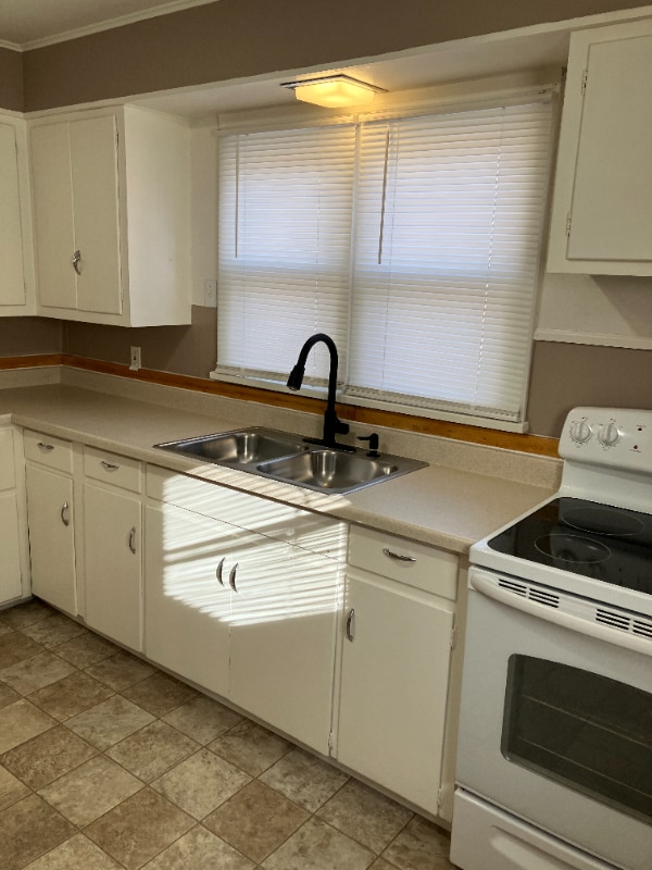 Photo - 406 13th St S