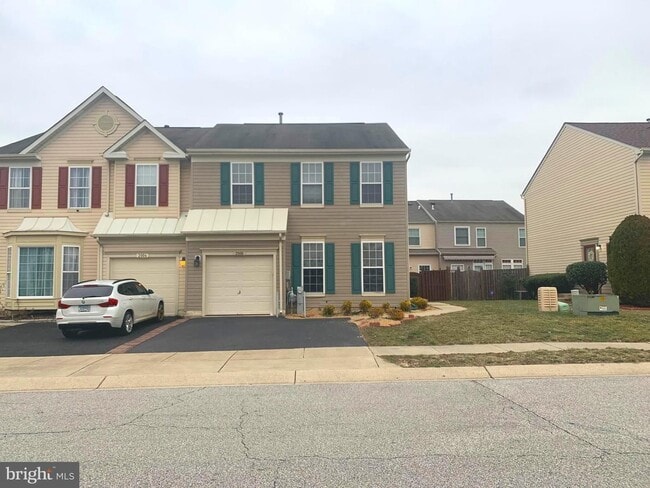 Beautiful 3bd 2/2bth duplex with attached ... - Beautiful 3bd 2/2bth duplex with attached ... House