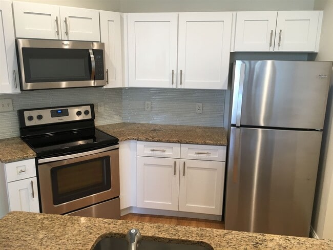 Photo - 875 Elm St Apartamento Unidad 316