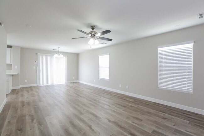 Photo - 10210 Nolinas St