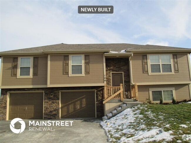 Building Photo - 104 Golfview Dr Rental