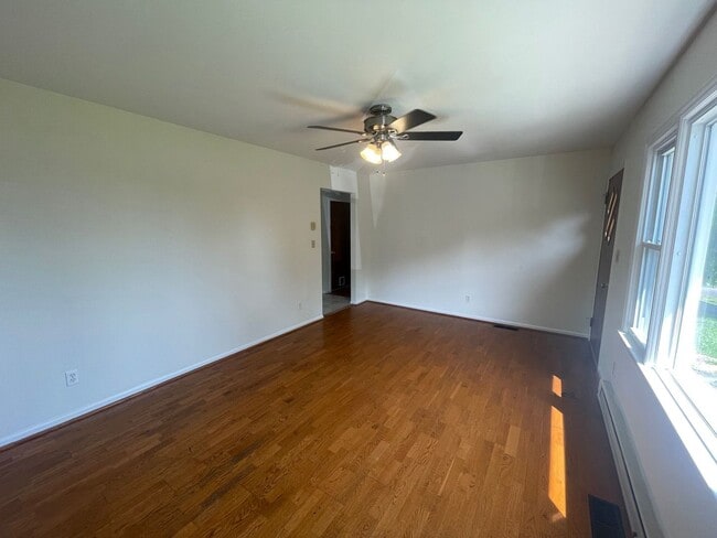 Photo - Dublin, 3 BR / 1 BA Available 11/17