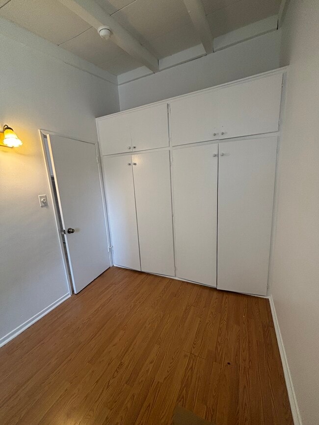 Photo - 2218 Carnegie Ln Unidad D