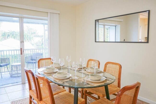 Photo - 231 Bamboo Rd Unit 3