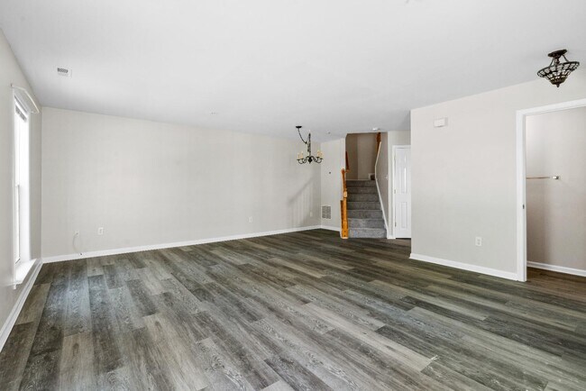 Photo - 2108 Bristol Dr