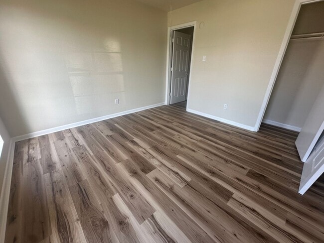 Photo - 105 Cantal Dr Unidad 5