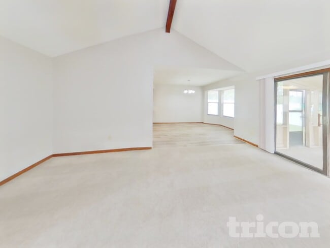 Photo - 10660 Squires Ct