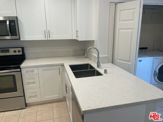 Photo - 6798 Shearwater Ln