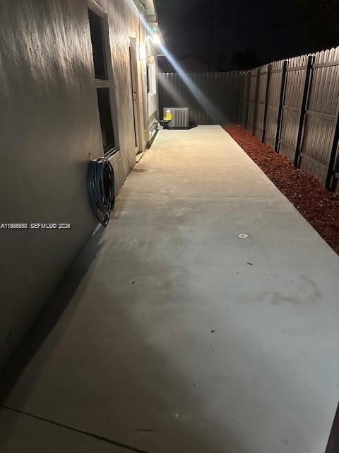 Photo - 1030 SW 96th Ave Unidad Efficiency