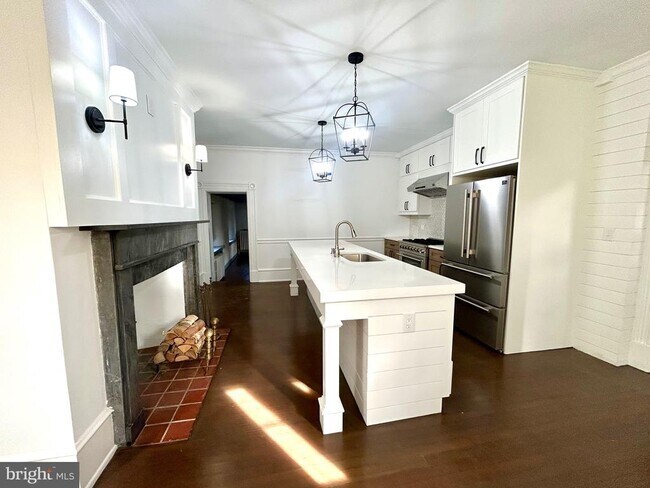 Photo - 571 N Newtown Street Rd