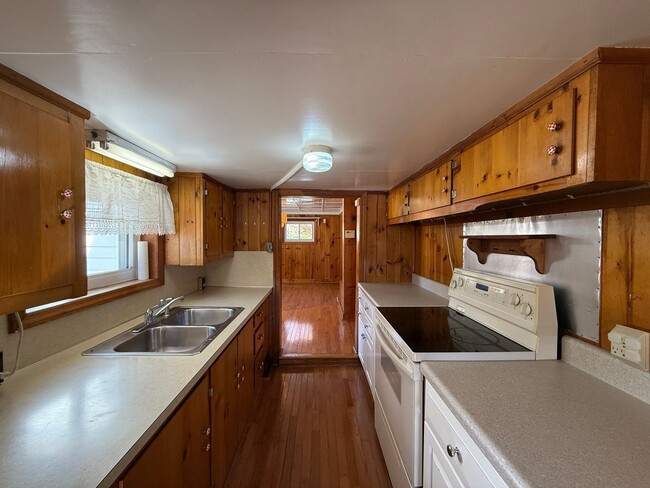 Photo - 4230 Hampton Rd