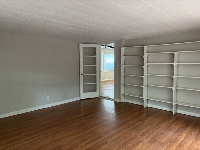 Photo - 610 N Kentucky Ave