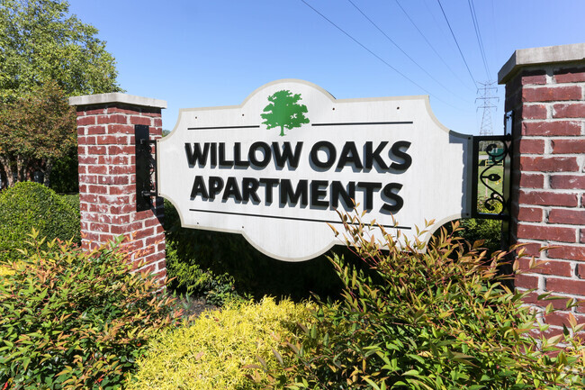 Willow Oaks - Willow Oaks Apartments