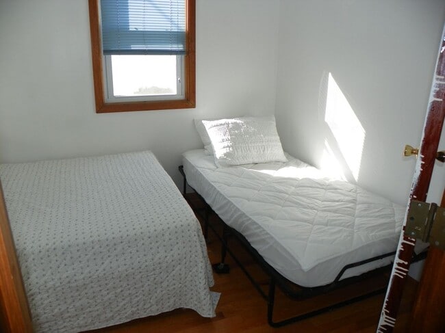 Photo - 105 17th Ave