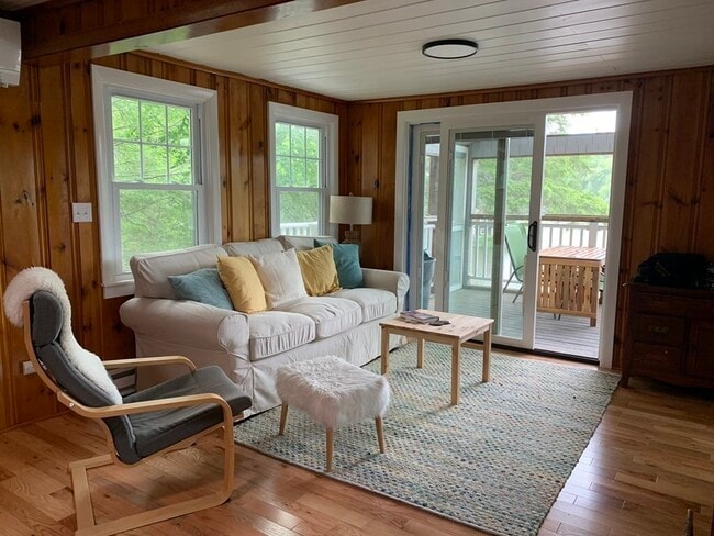 Photo - 3 Pine Tree Dr