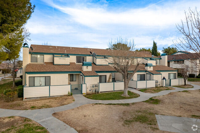 Photo - Willow Creek Village Apartments