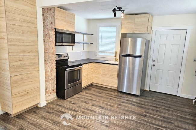 Photo - 1074 E Kensington Ave
