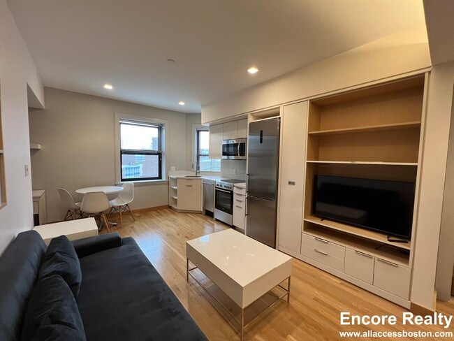 Photo - 115 Mt Auburn St Unidad 54