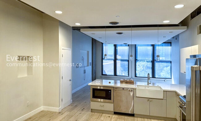 Photo - 21 E 6th St Unit 407