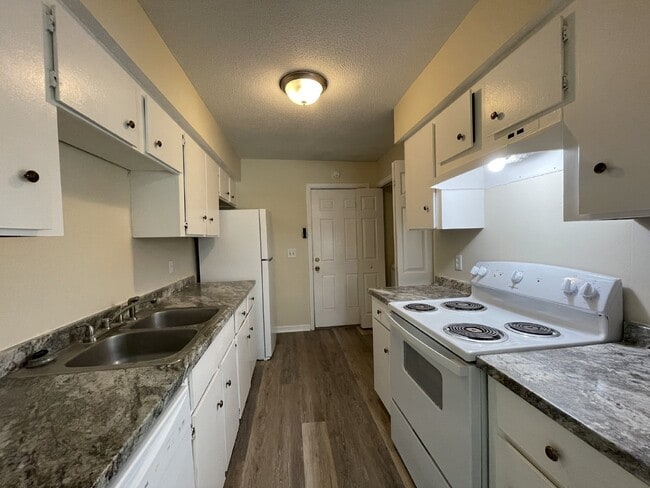 Photo - Town House For Rent