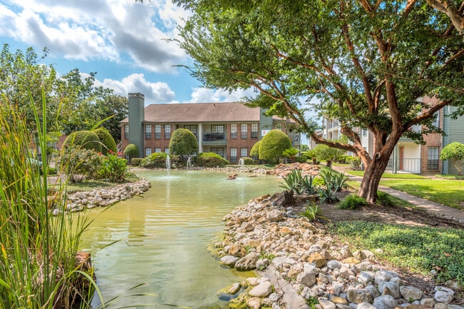 Crystal Falls Apartments