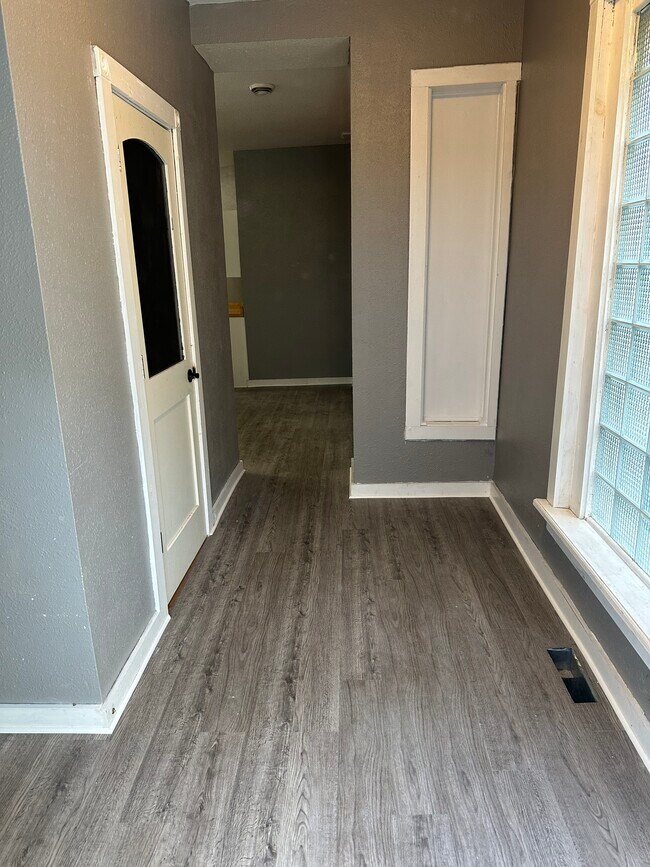 514 Loras Blvd Unit 3