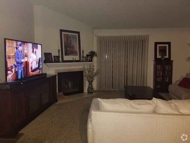 Building Photo - 3334 S Ammons Street Unit 205 Rental