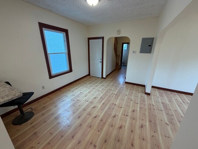 Photo - 570 Main St Unit B2