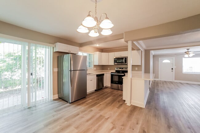 Photo - 1001 SW 25th Ave