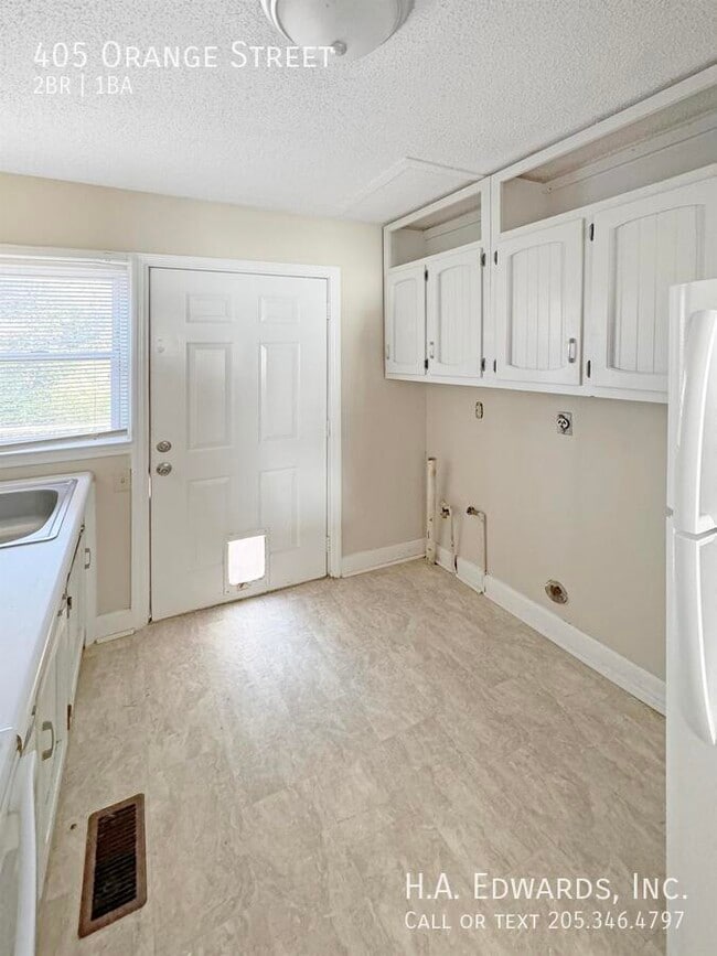 Photo - 405 Orange St