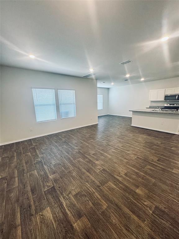 Photo - 13000 Roving Pass