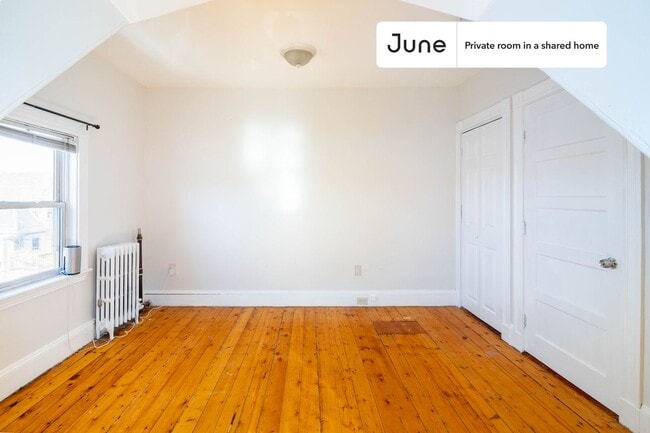 Photo - Room in Shared 7 bed/2 bath home Unit D