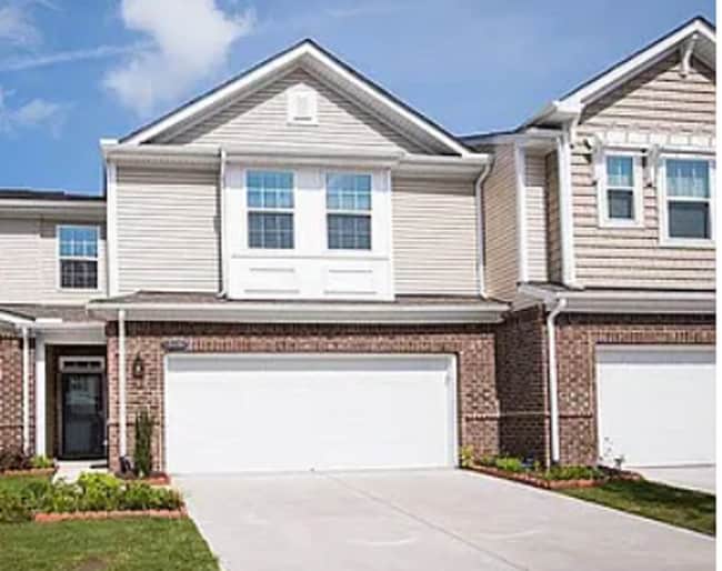 Building Photo - **Modern Townhome in Desirable Cary NC**