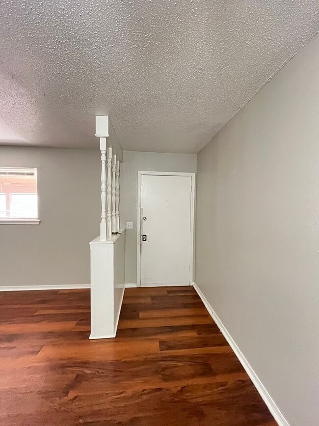 Photo - 1 Bed 1 Bath Upstairs Apt NW OKC Unit 3780