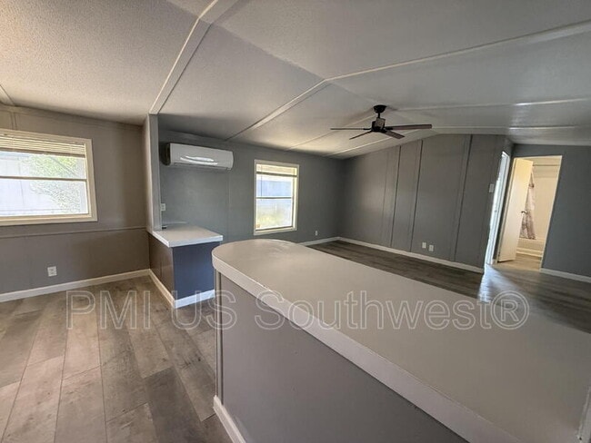 Photo - 314 Riverwood Ln