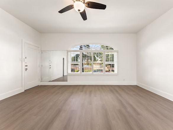 Photo - 6250 S Van Ness Ave Unidad #1