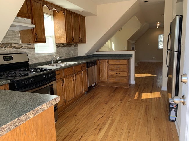 Kitchen - 3755 N Christiana Ave Unit 2