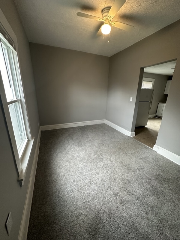 Photo - 4520 Bush Ave
